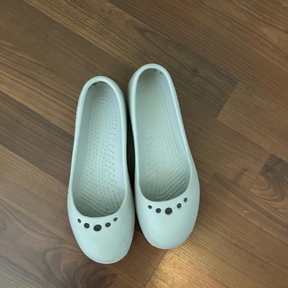 CROCS Cream Women's Flats